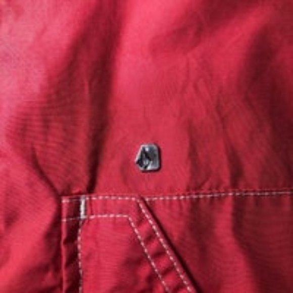 Red Volcom Windbreaker lightweight (L) - Picture 3 of 5